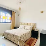 Bel Appartement Au Centre Ville, Internet Fibre, Canal Plus, Chaines Internationales