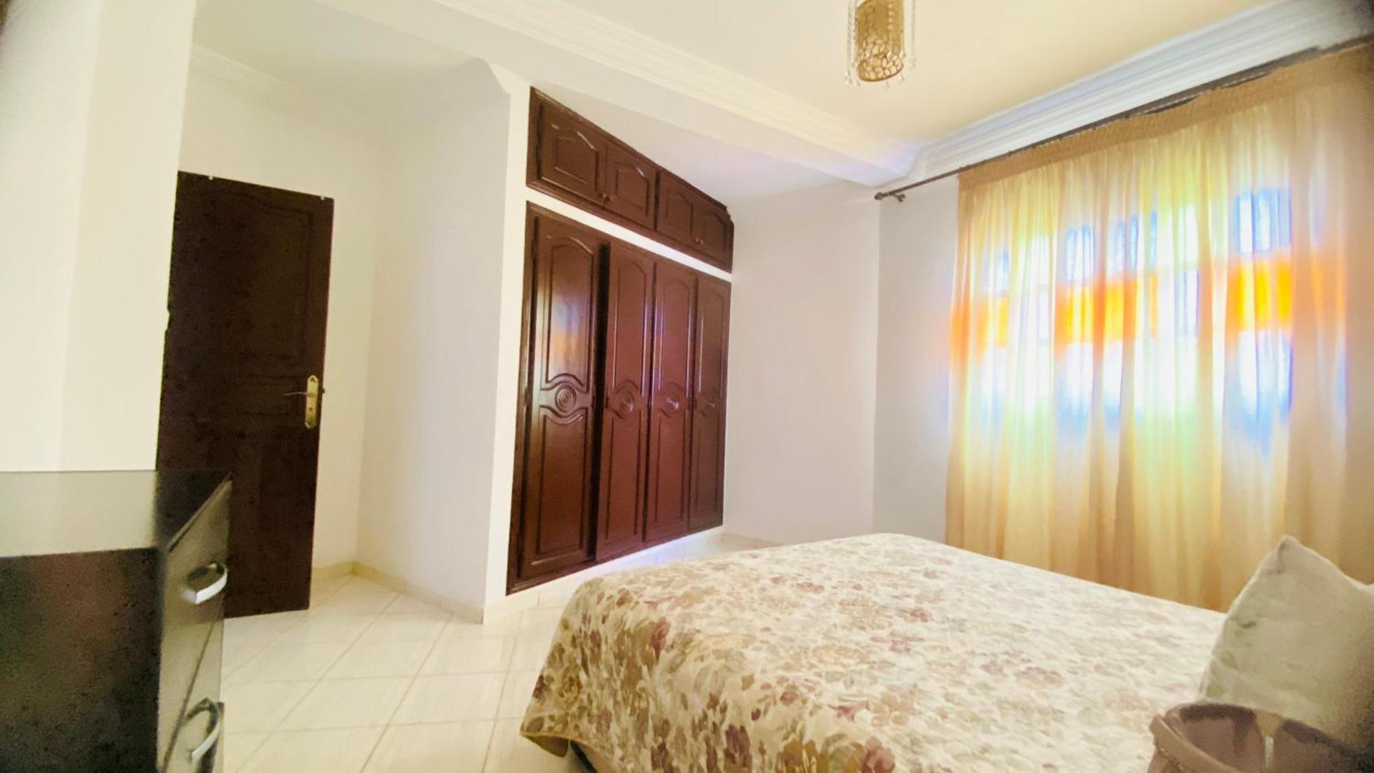 Appartement Bel Au Centre Ville, Internet Fibre, Netflix, Canal Plus, Chaines Internationales Agadir